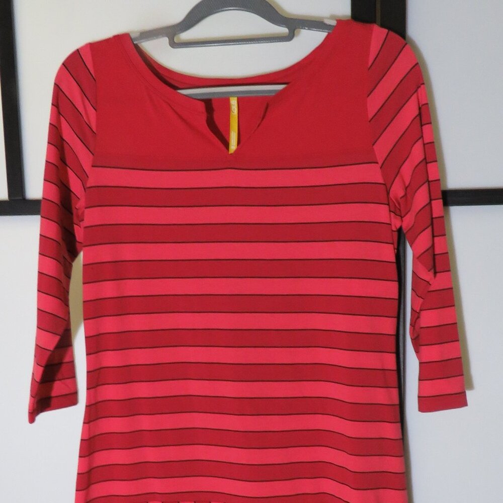 Lole Burgundy and Pink striped dress size Medium